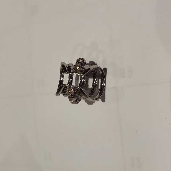 Upper ear earring cuff - Picture 3 of 7